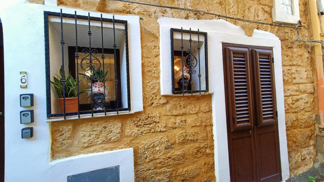 La Terrazza Di Athena Sweet Rooms Agrigento Dış mekan fotoğraf