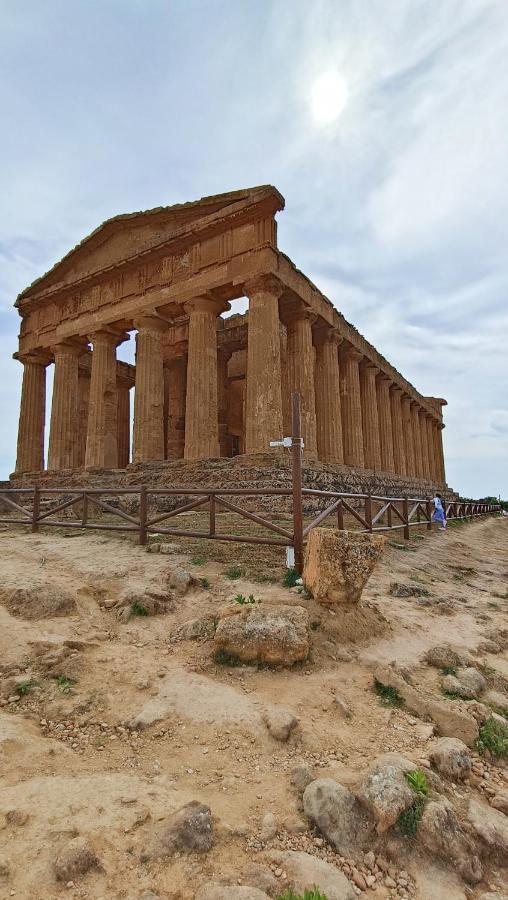 La Terrazza Di Athena Sweet Rooms Agrigento Dış mekan fotoğraf
